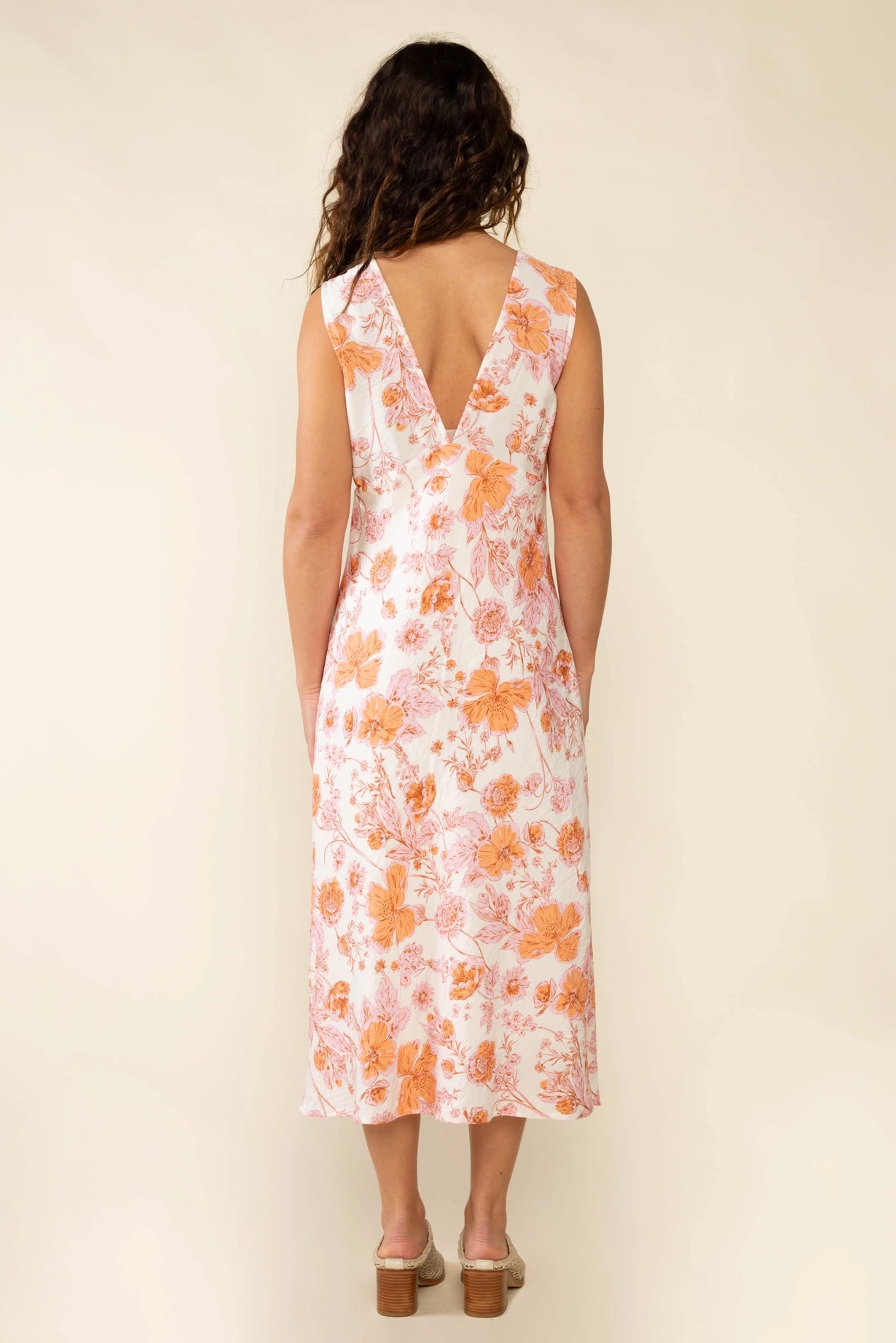 Chiara Apricot Midi