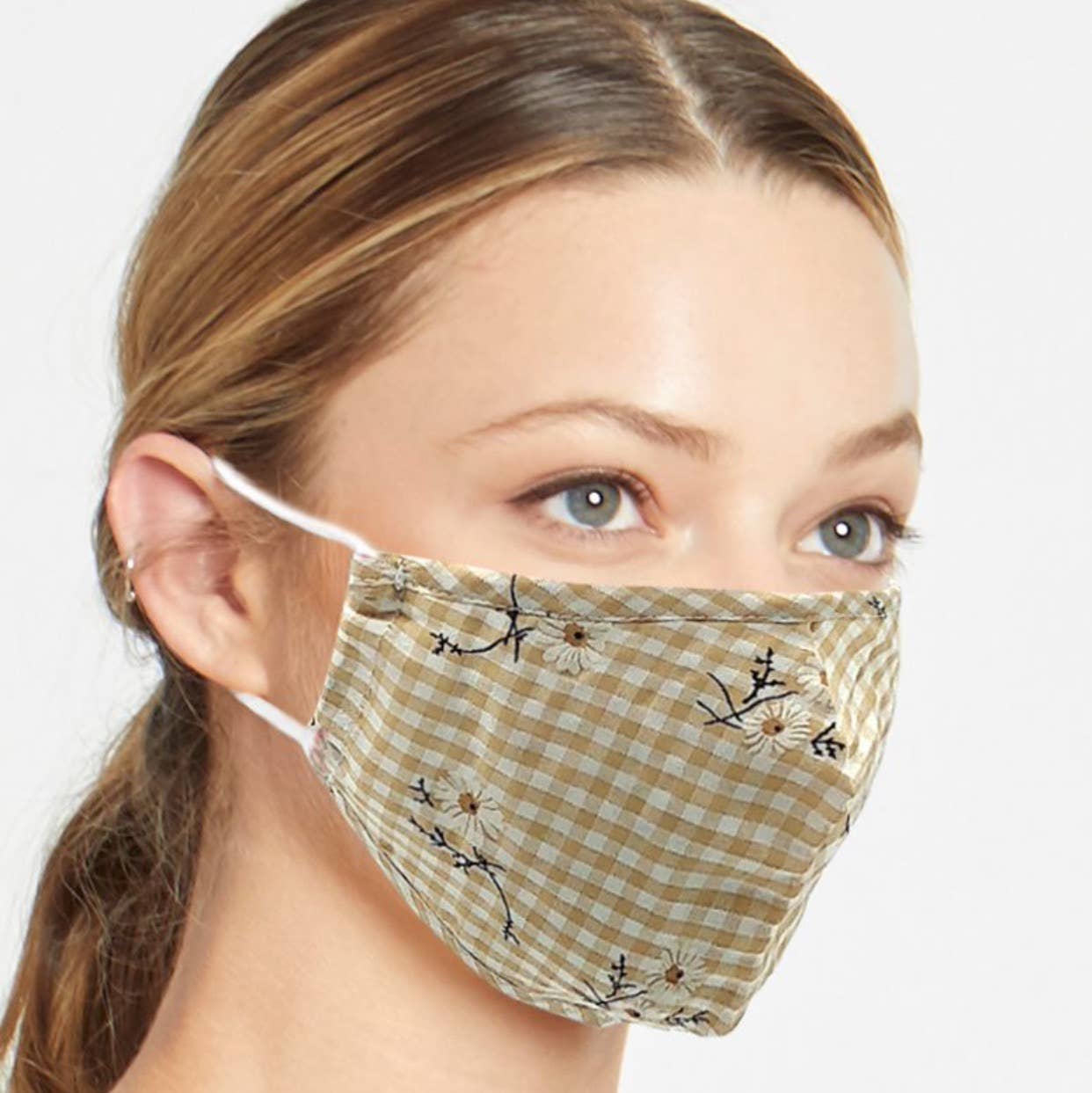 Gingham Daisy Mask