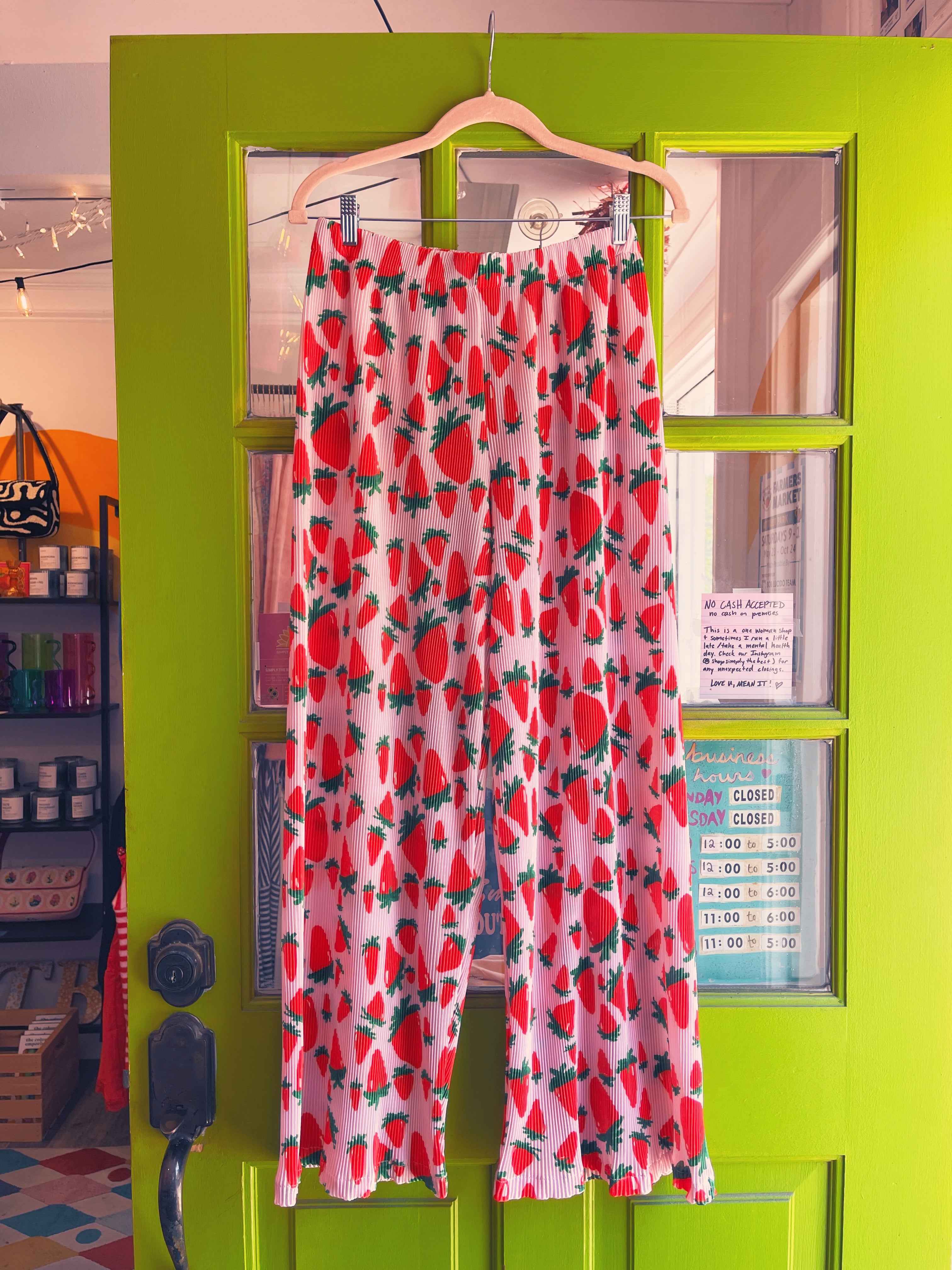 Strawberry Fields Plisse Pants | TABY ORIGINALS