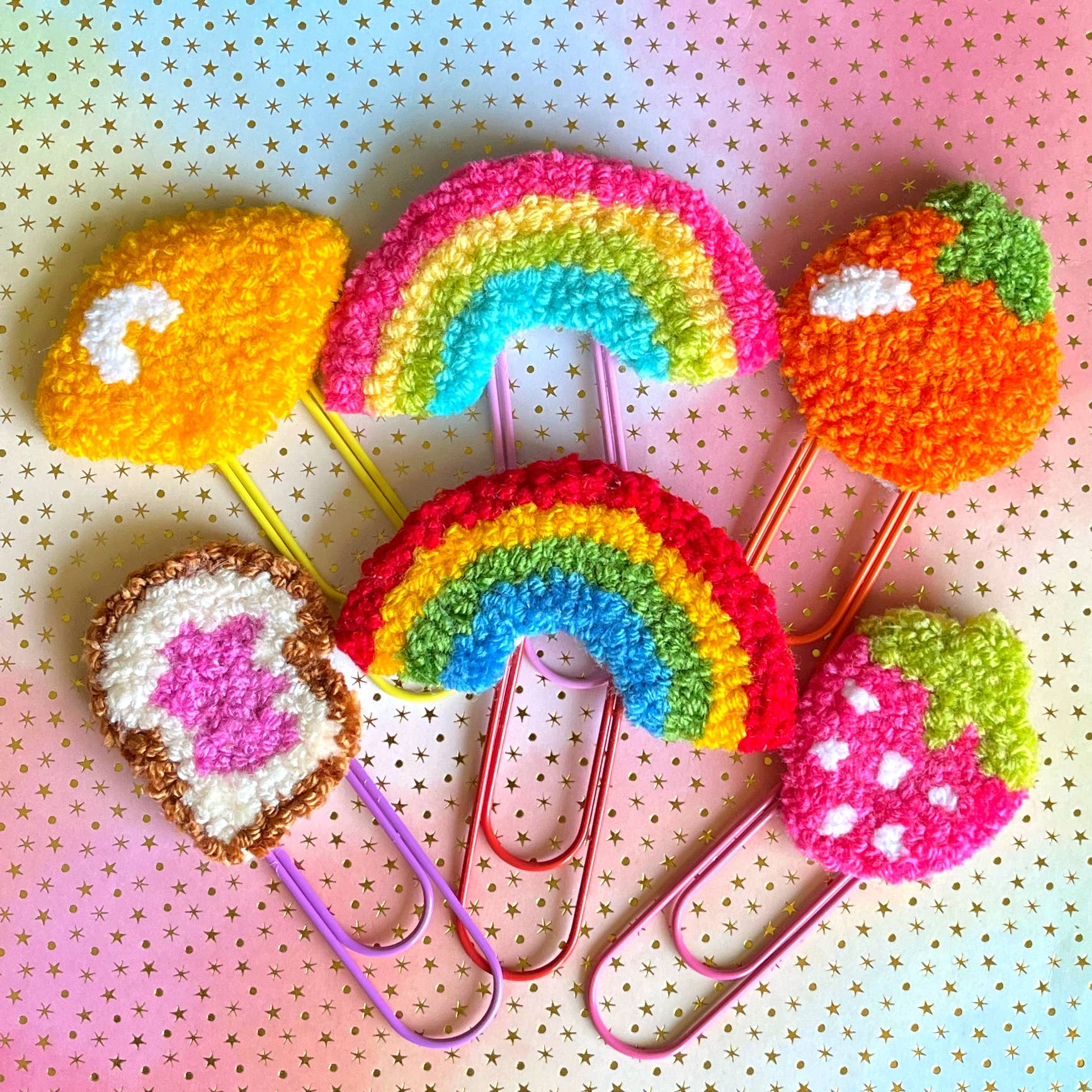 Jumbo Tufted Paper Clips / Bookmarks