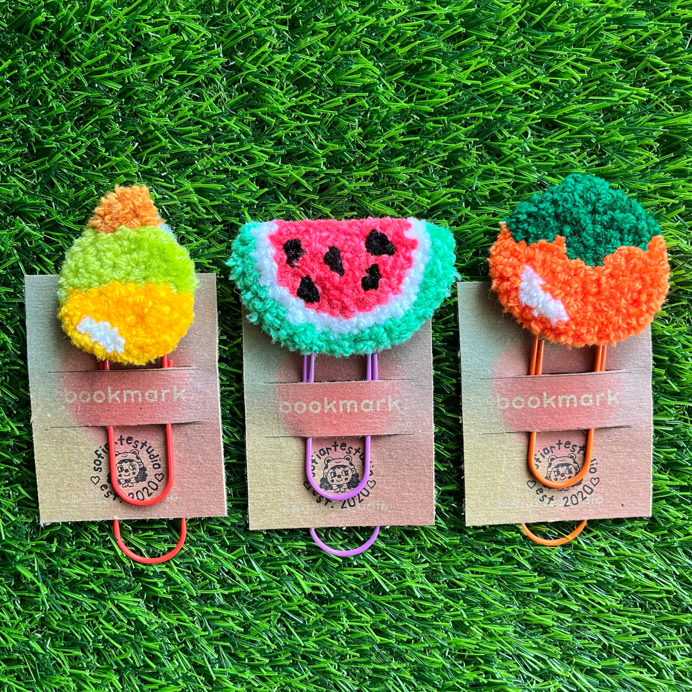 Jumbo Tufted Paper Clips / Bookmarks