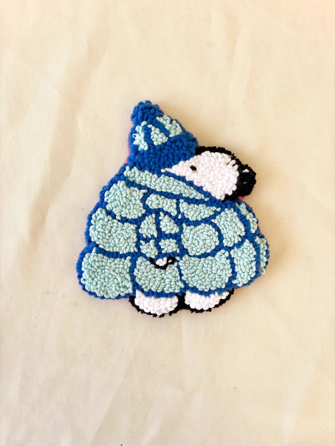 Handmade Tufted Coaster / Mug Rug (Snoopy)