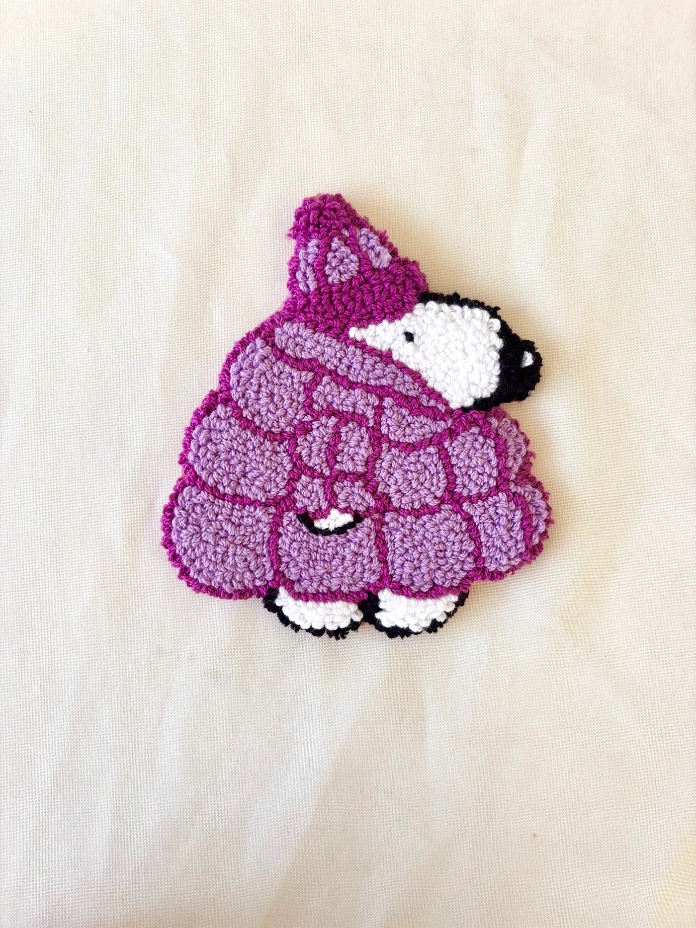 Handmade Tufted Coaster / Mug Rug (Snoopy)