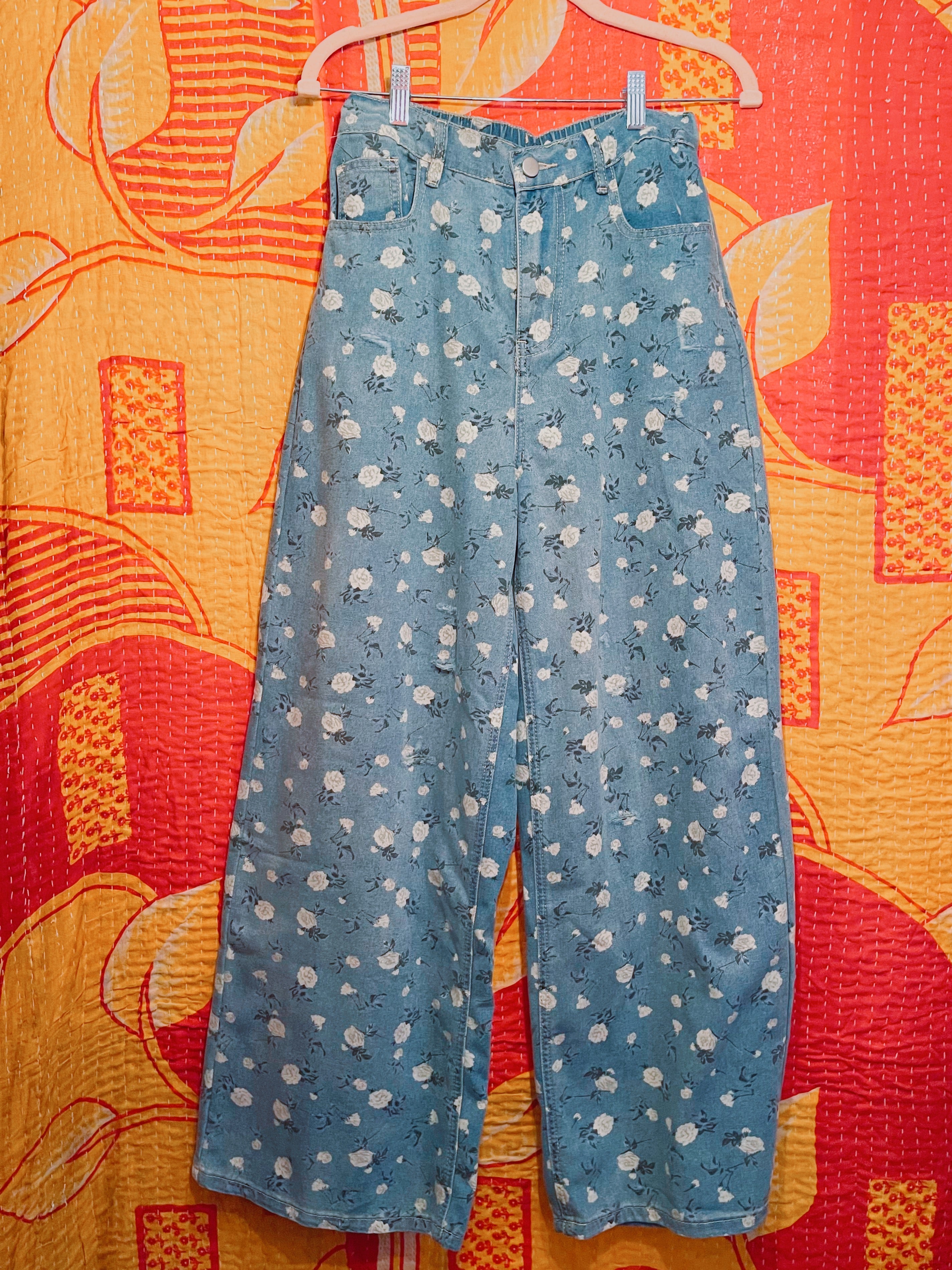 Cropped Floral Print Lightweight Jeans