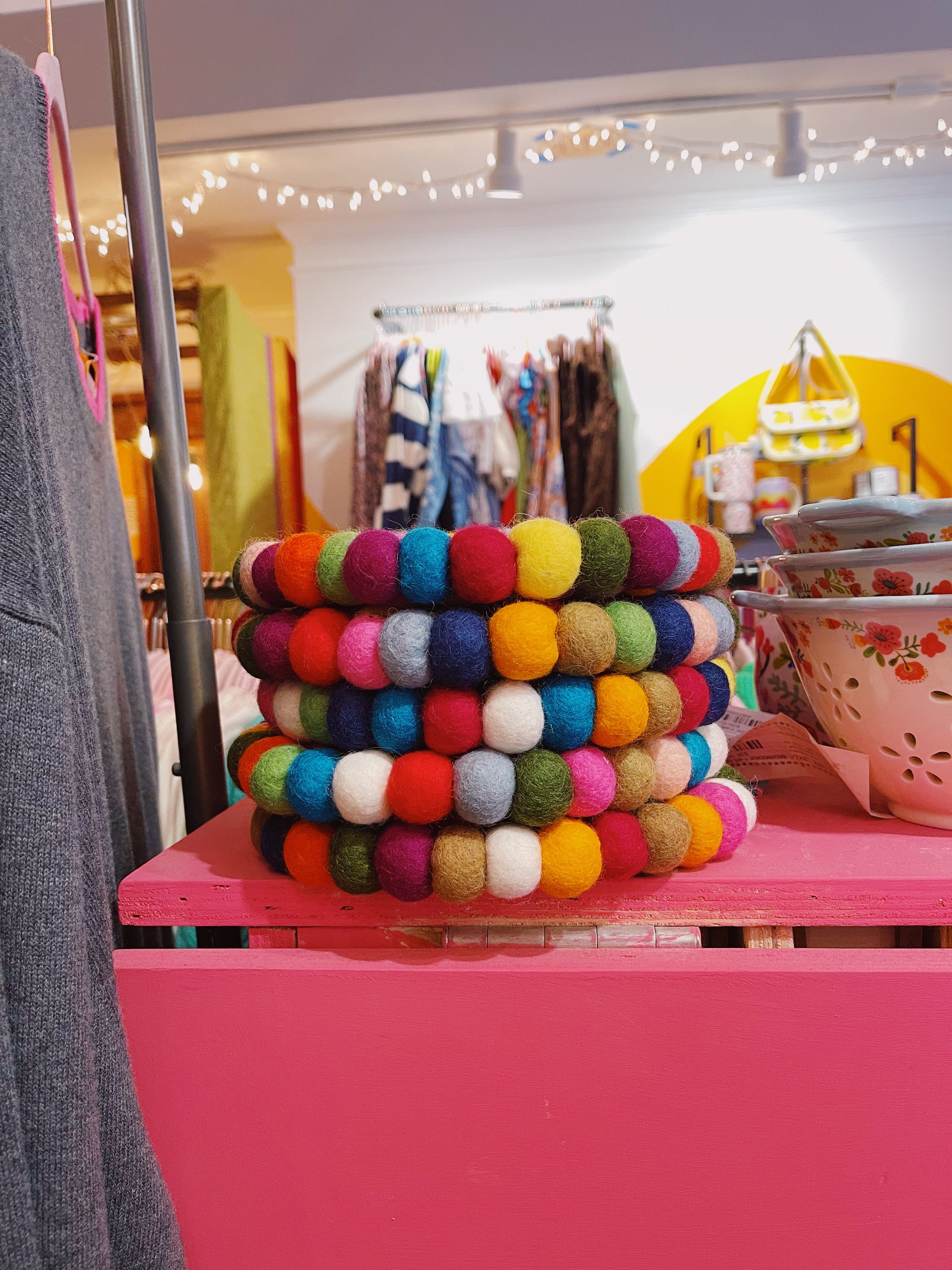 Multicolor Felt Ball Trivet