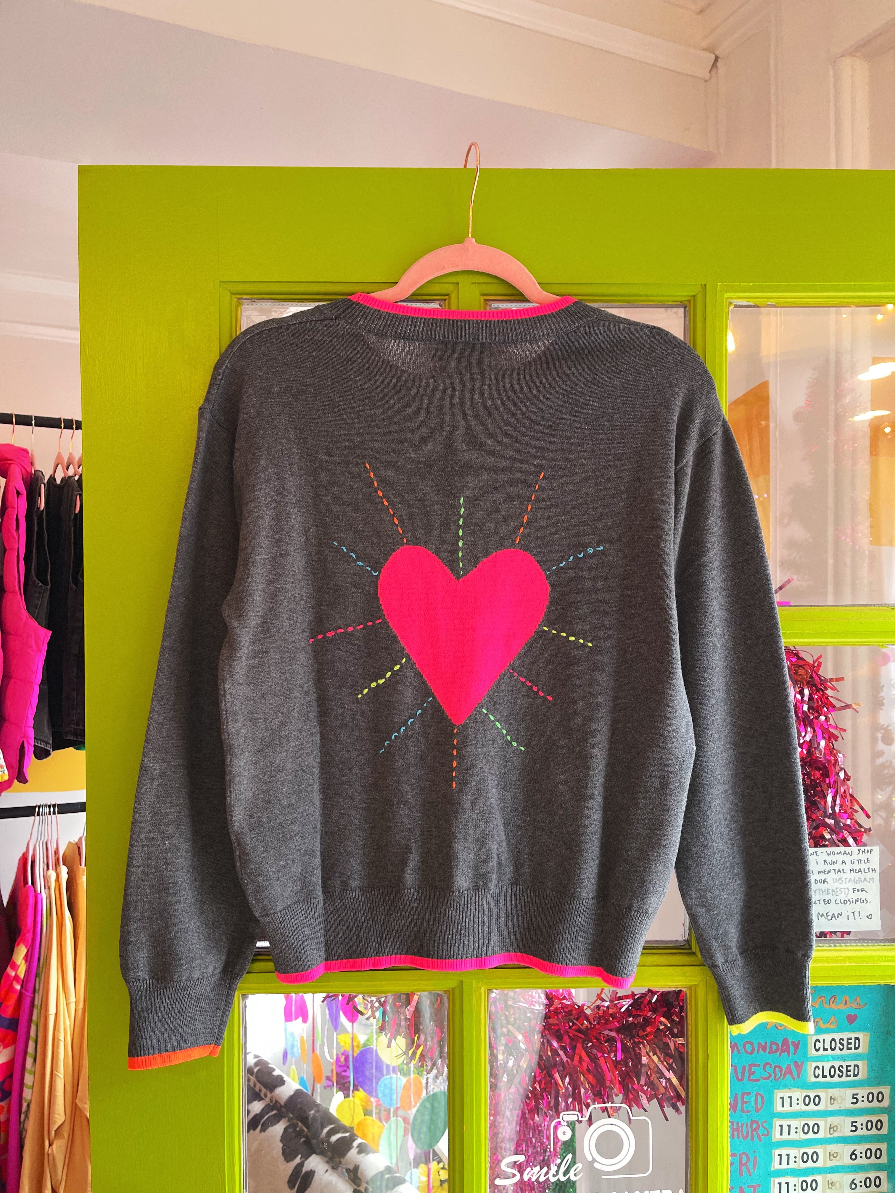 Valentina Heart Crew | BRODIE CASHMERE